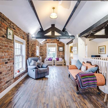 Belvedere House - Serene Countryside Escape - 4 Bedrooms Sleeps 8 Sandbach Exteriör bild