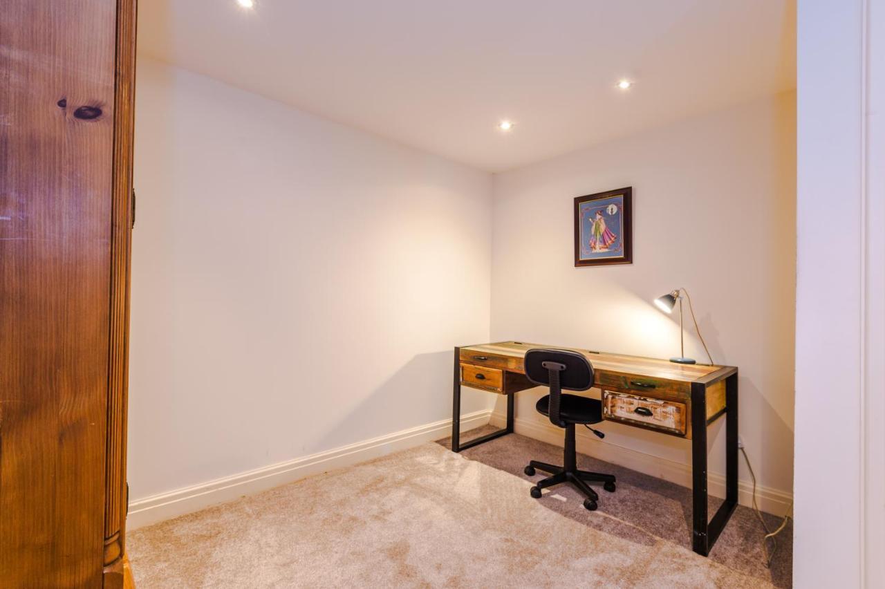 Belvedere House - Serene Countryside Escape - 4 Bedrooms Sleeps 8 Sandbach Exteriör bild