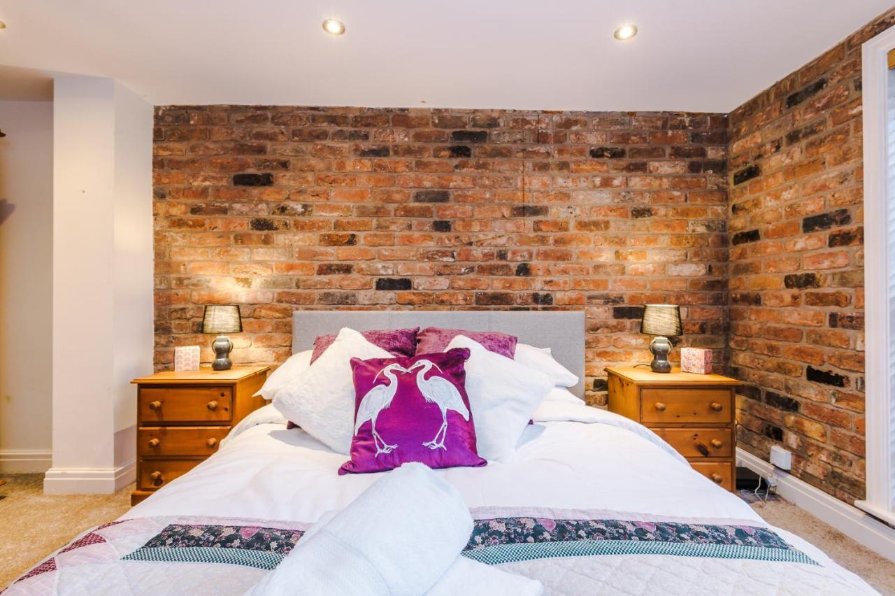 Belvedere House - Serene Countryside Escape - 4 Bedrooms Sleeps 8 Sandbach Exteriör bild